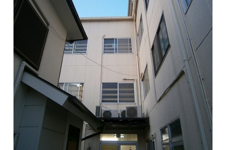 P2241042