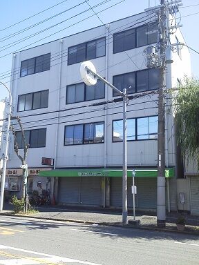 NEC_0235.JPG