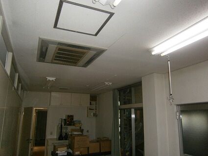 PB051587.JPG